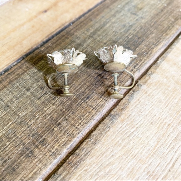 Vintage Faux Pearl Earrings - Picture 3 of 5